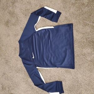 Nike Dry-Fit Boys Size Small